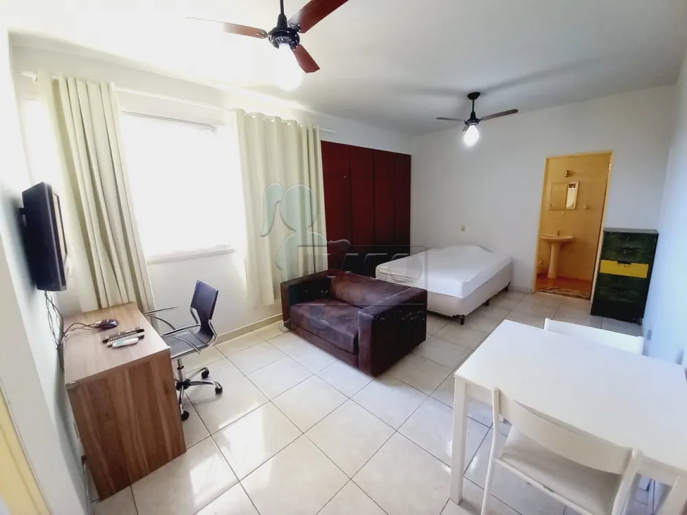 Alugar Apartamentos / Padrão em Ribeirão Preto R$ 1.500,00 - Foto 1