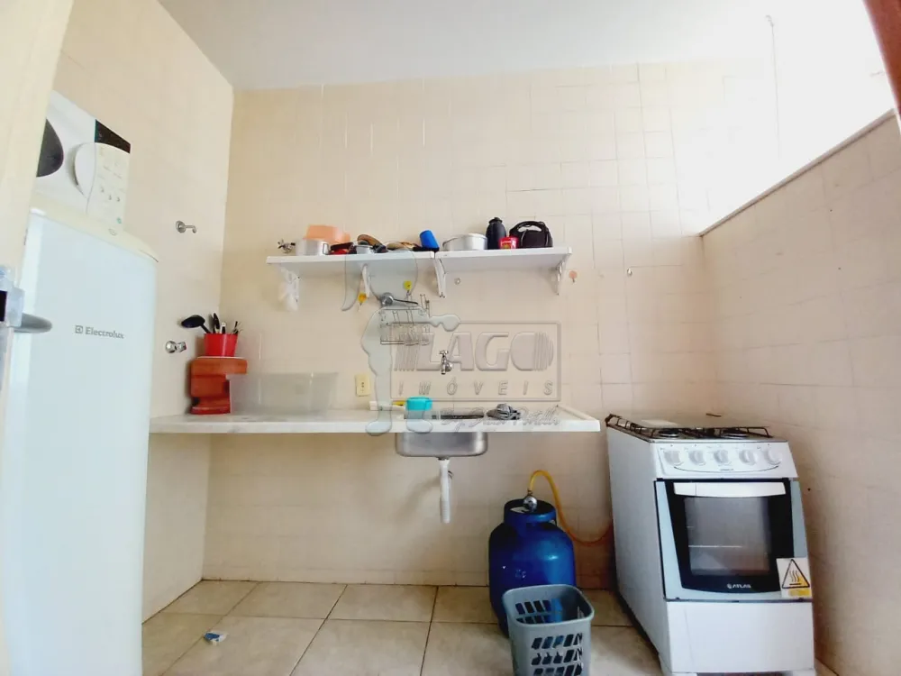 Alugar Apartamentos / Padrão em Ribeirão Preto R$ 1.500,00 - Foto 2