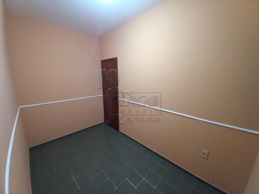 Alugar Apartamentos / Padrão em Ribeirão Preto R$ 800,00 - Foto 4