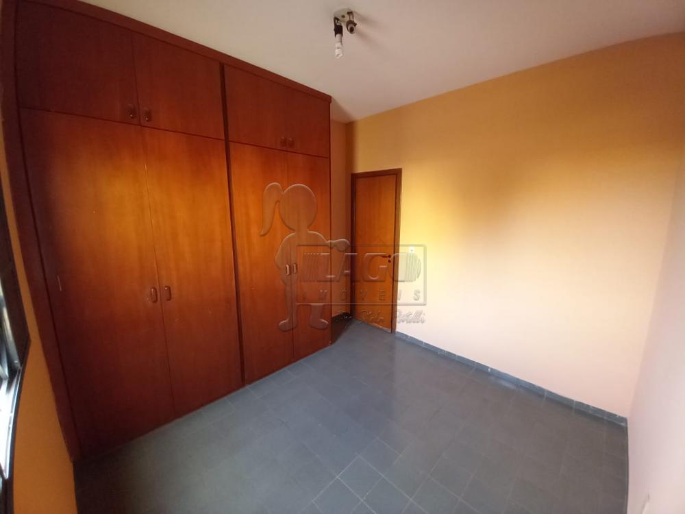 Alugar Apartamentos / Padrão em Ribeirão Preto R$ 800,00 - Foto 3