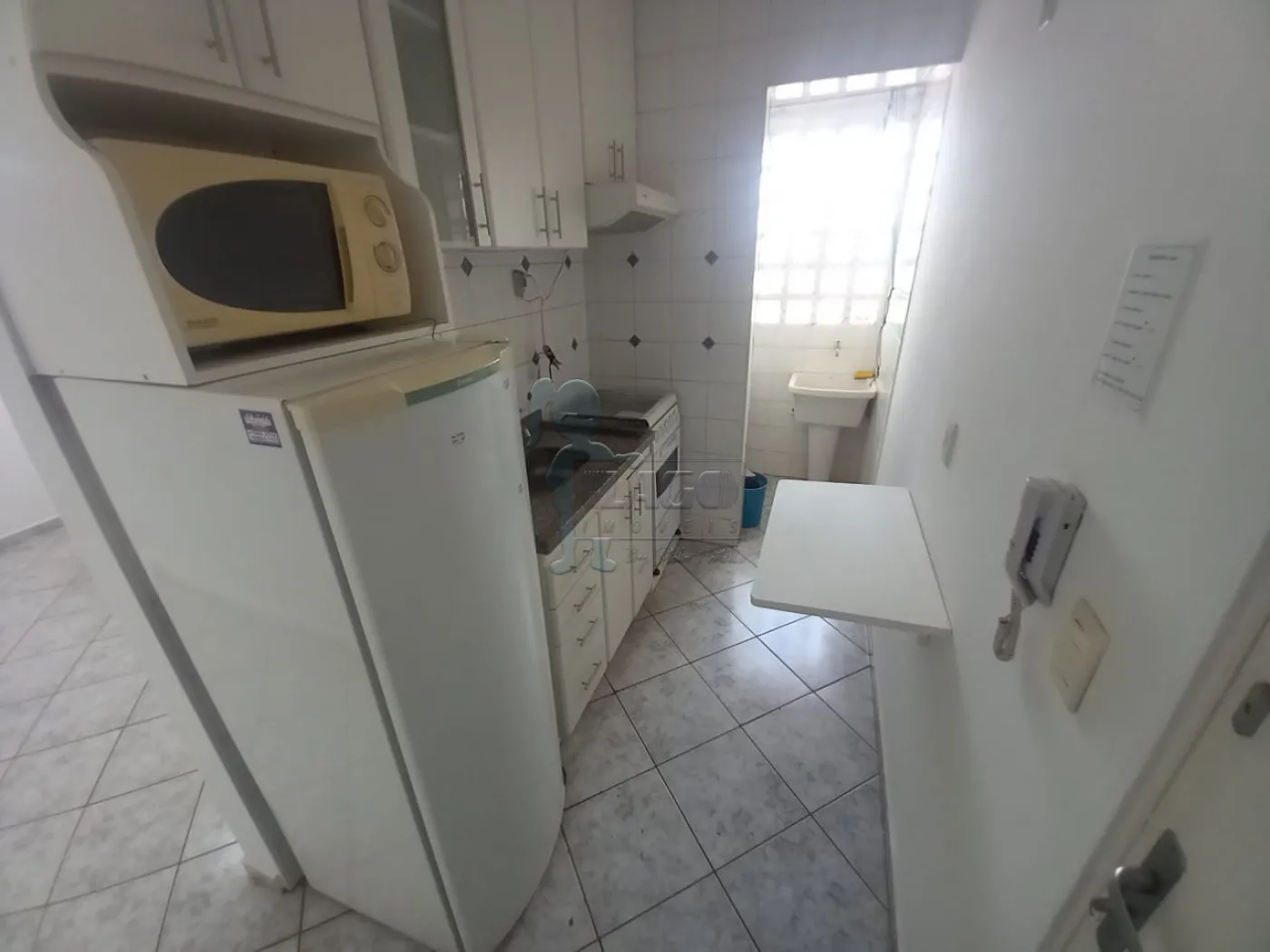 Alugar Apartamentos / Padrão em Ribeirão Preto R$ 1.000,00 - Foto 4