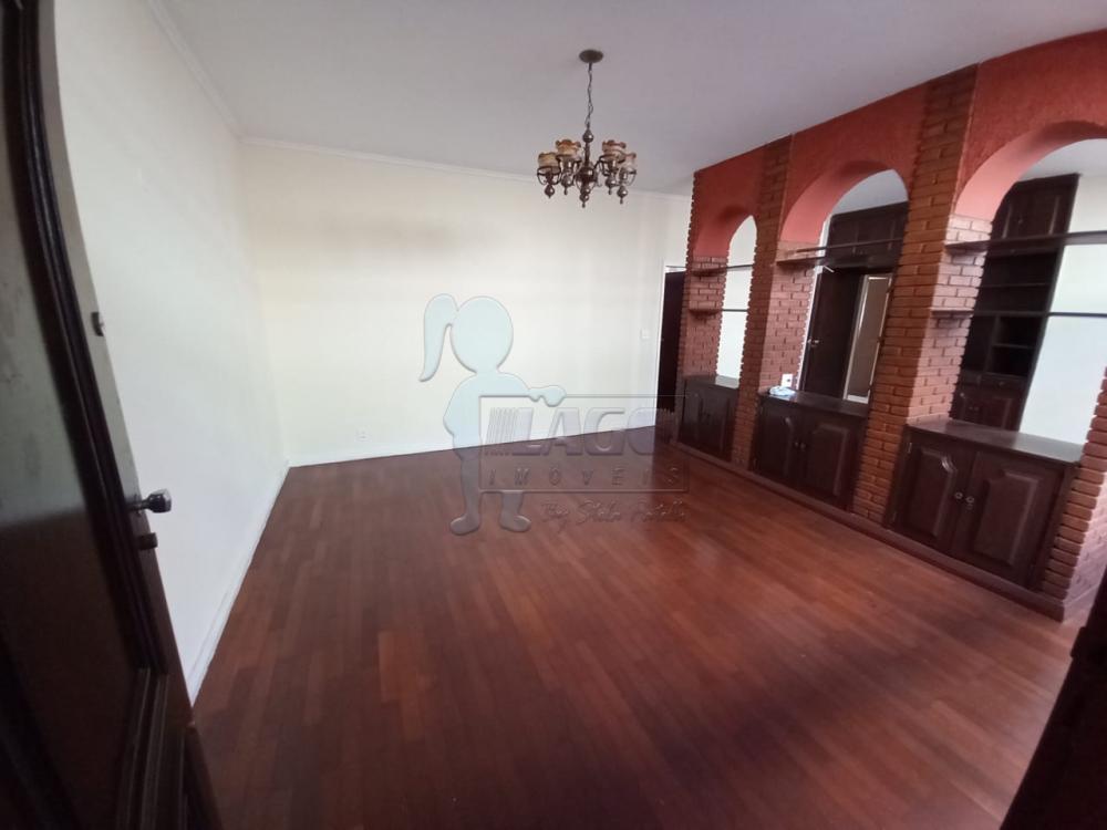 Alugar Casas / Padrão em Ribeirão Preto R$ 2.800,00 - Foto 1