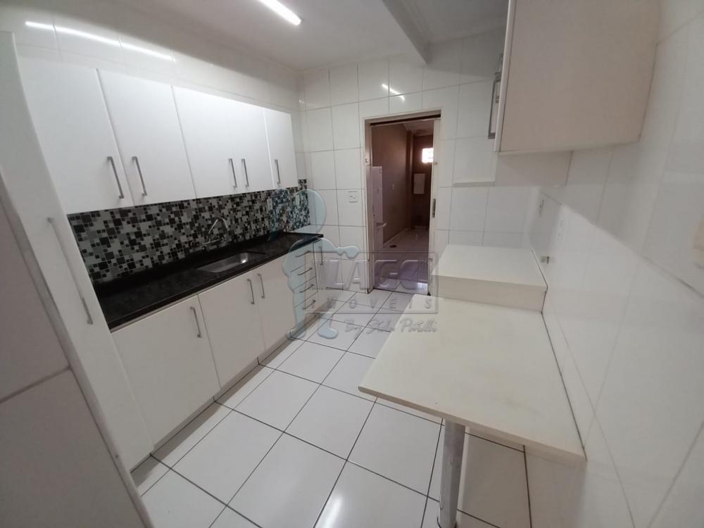 Alugar Casas / Padrão em Ribeirão Preto R$ 2.300,00 - Foto 9