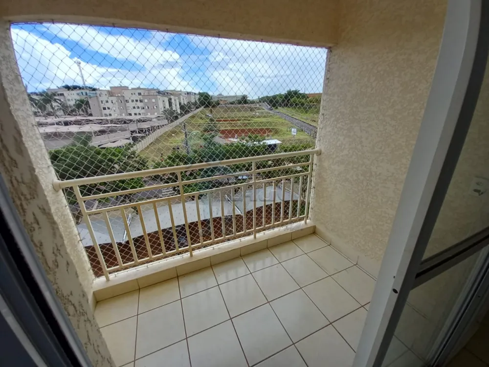 Alugar Apartamentos / Padrão em Ribeirão Preto R$ 1.200,00 - Foto 3