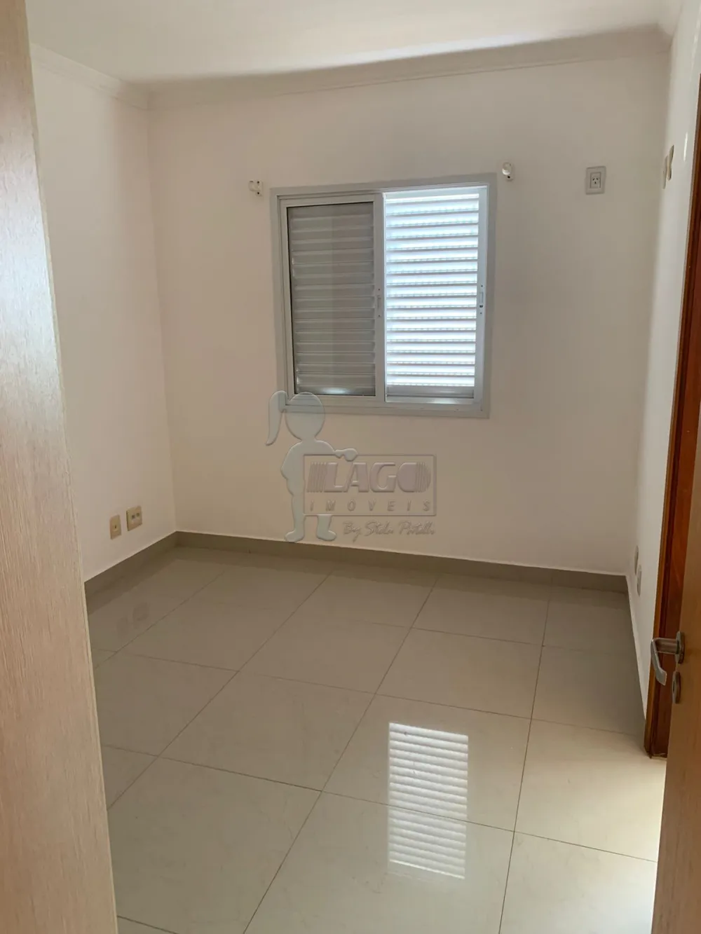 Alugar Apartamentos / Padrão em Ribeirão Preto R$ 1.800,00 - Foto 6