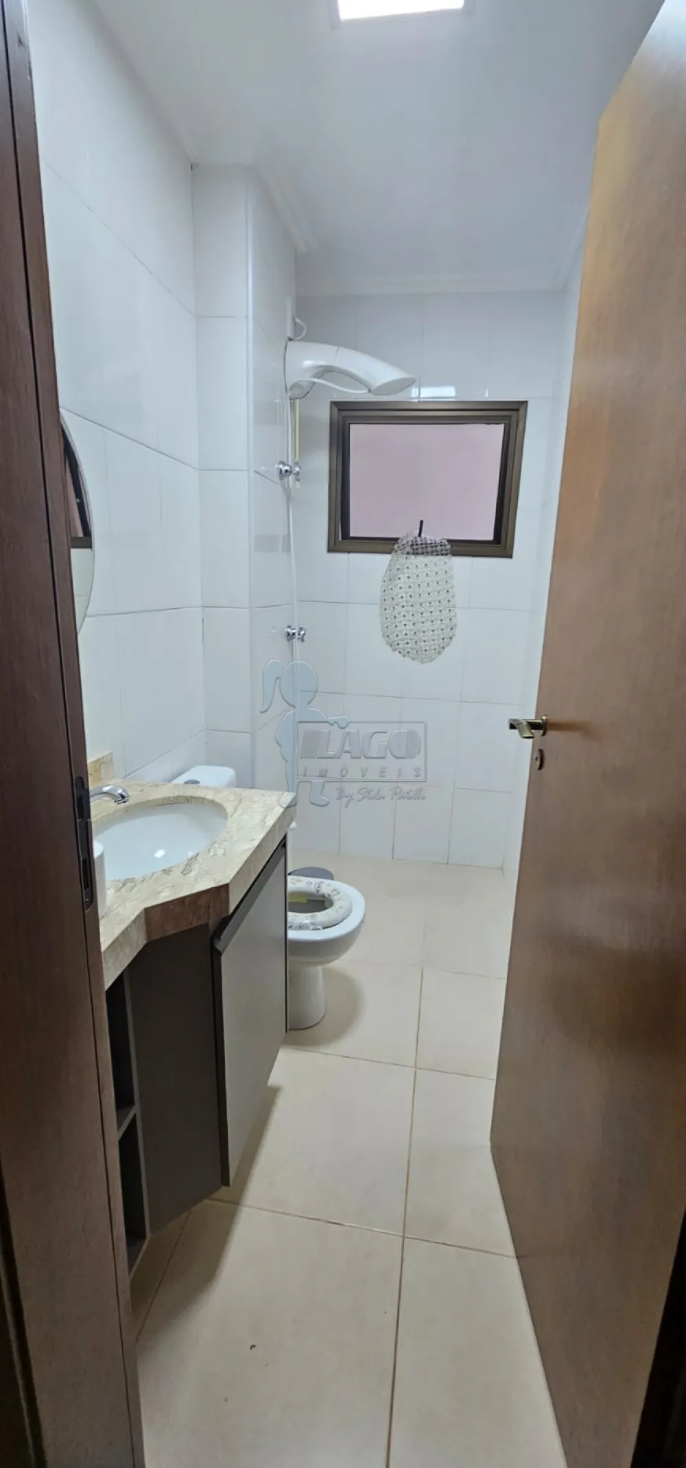 Alugar Apartamentos / Padrão em Ribeirão Preto R$ 2.000,00 - Foto 1