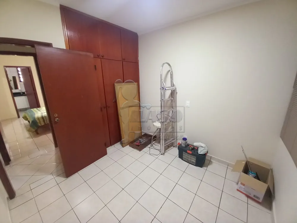 Alugar Apartamentos / Padrão em Ribeirão Preto R$ 1.600,00 - Foto 13