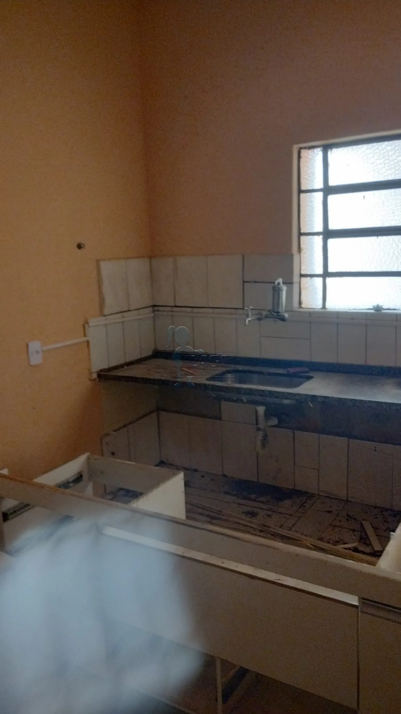 Alugar Casas / Padrão em Ribeirão Preto R$ 900,00 - Foto 5