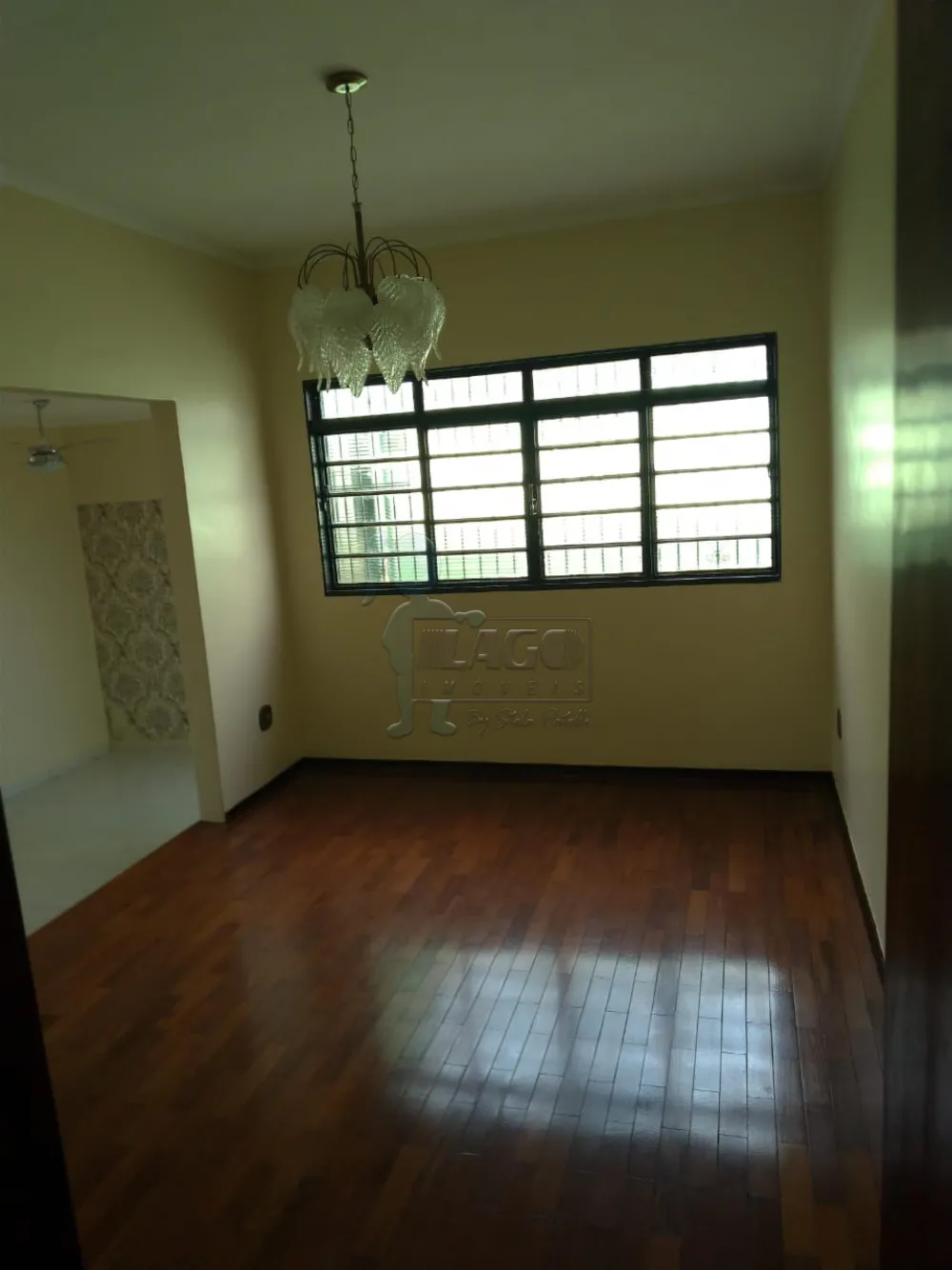 Alugar Casas / Padrão em Ribeirão Preto R$ 1.800,00 - Foto 5