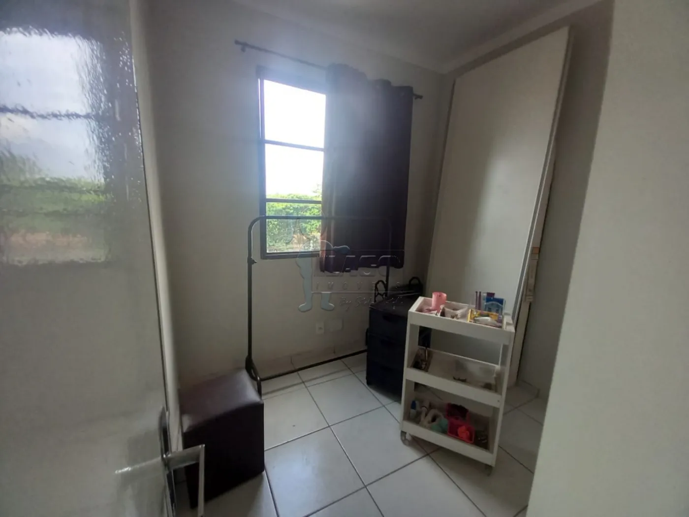 Alugar Apartamentos / Padrão em Ribeirão Preto R$ 1.100,00 - Foto 4