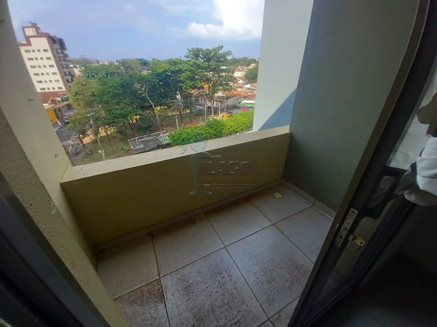 Alugar Apartamentos / Padrão em Ribeirão Preto R$ 1.100,00 - Foto 30