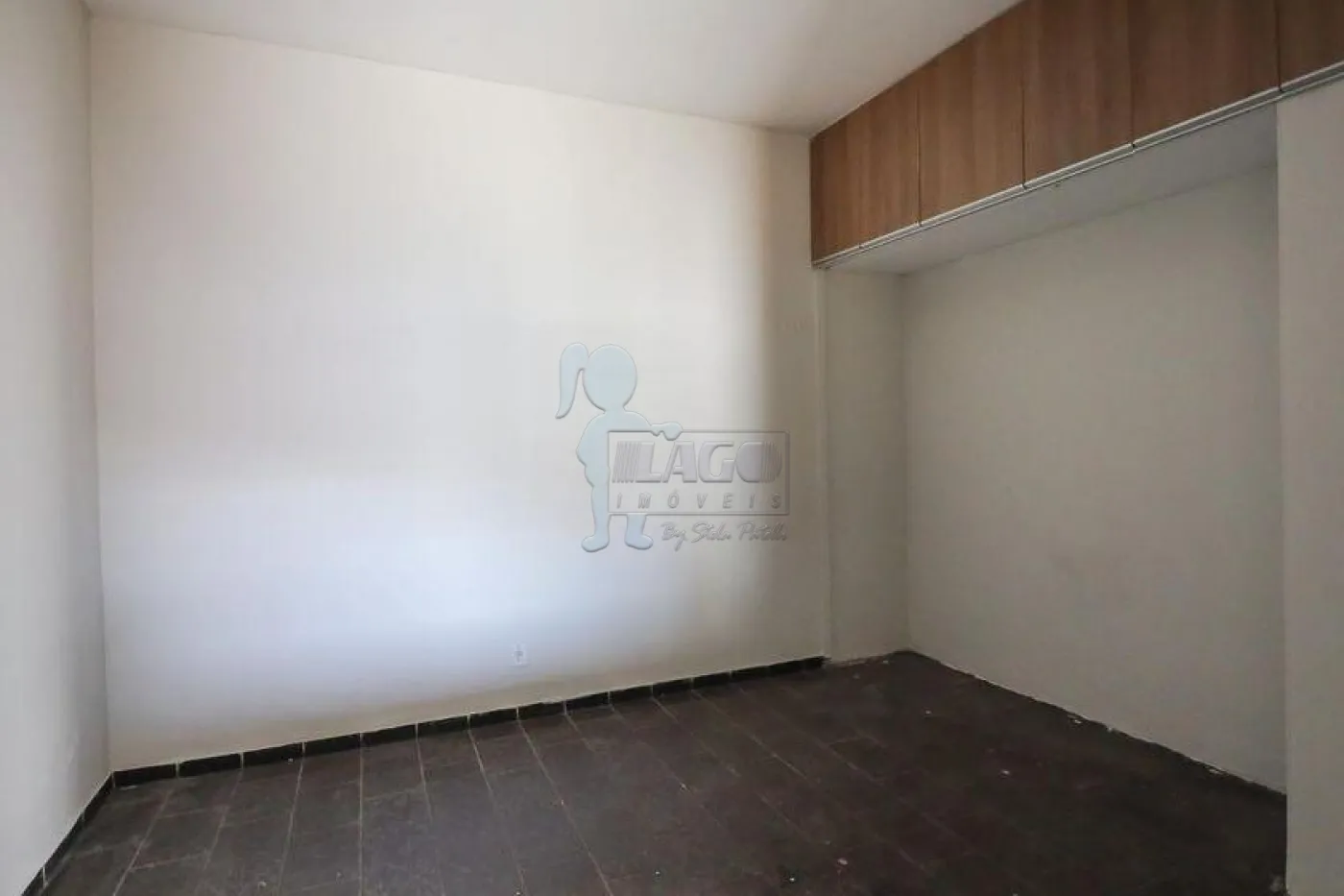 Alugar Casas / Padrão em Ribeirão Preto R$ 1.300,00 - Foto 4