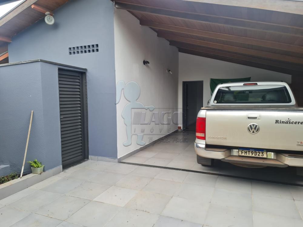 Alugar Casas / Padrão em Ribeirão Preto R$ 2.300,00 - Foto 2