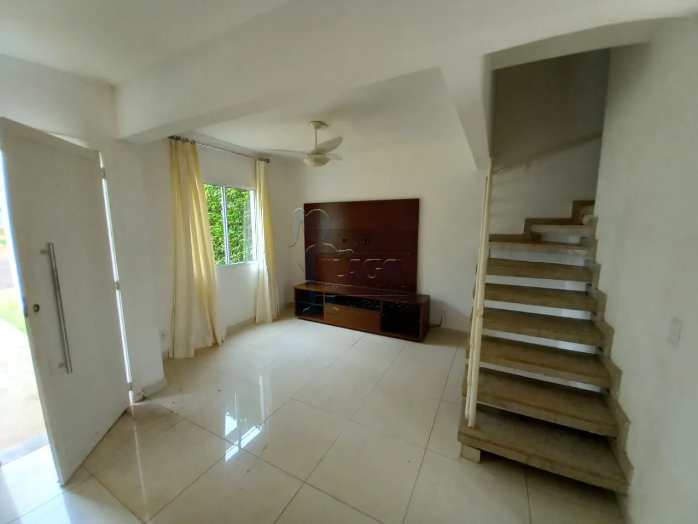 Alugar Casas / Condomínio em Ribeirão Preto R$ 4.000,00 - Foto 1