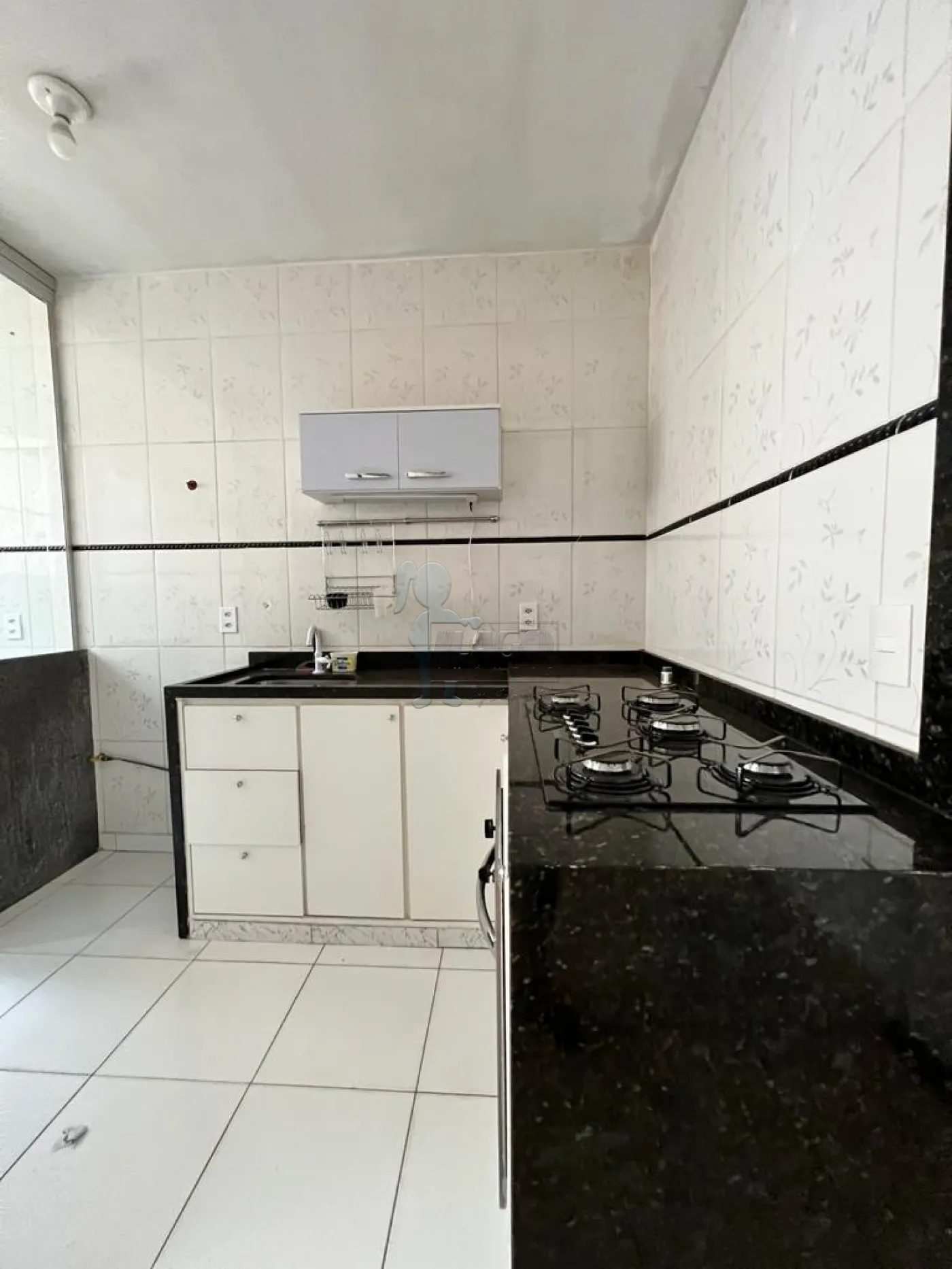 Alugar Apartamentos / Padrão em Ribeirão Preto R$ 1.200,00 - Foto 4