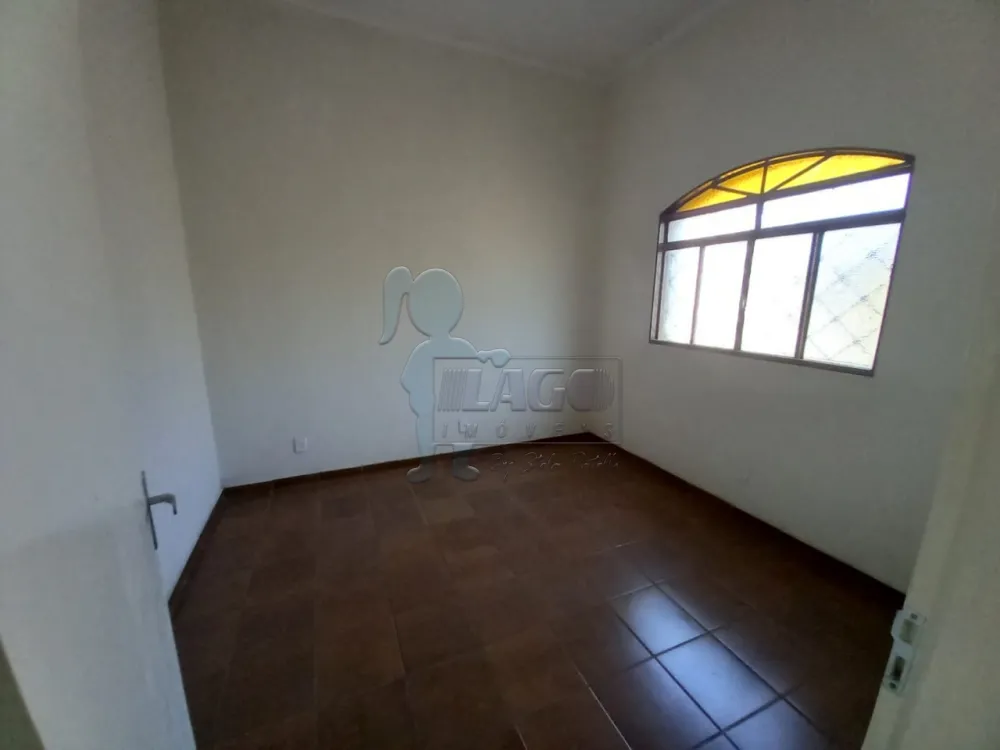 Alugar Casas / Padrão em Ribeirão Preto R$ 980,00 - Foto 2
