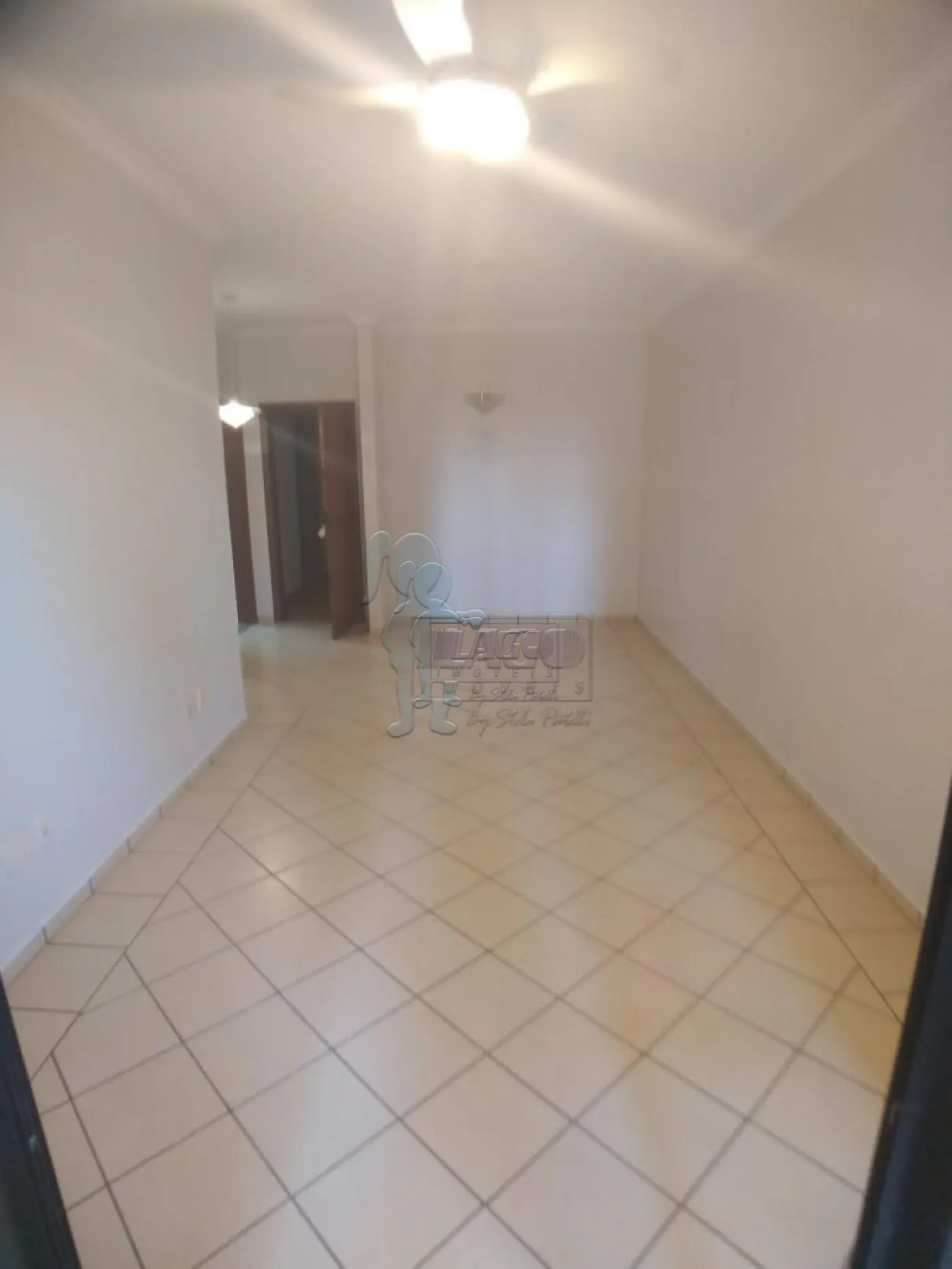 Alugar Apartamentos / Padrão em Ribeirão Preto R$ 1.000,00 - Foto 2