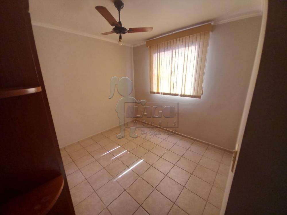 Alugar Apartamentos / Padrão em Ribeirão Preto R$ 800,00 - Foto 4