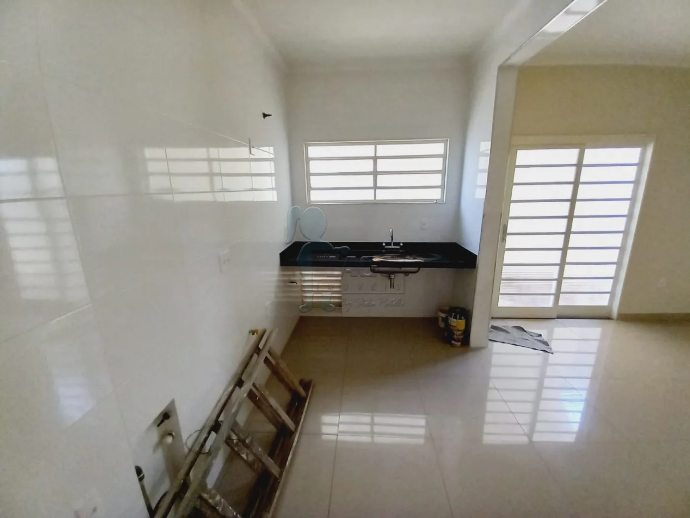 Alugar Casas / Padrão em Ribeirão Preto R$ 2.000,00 - Foto 14