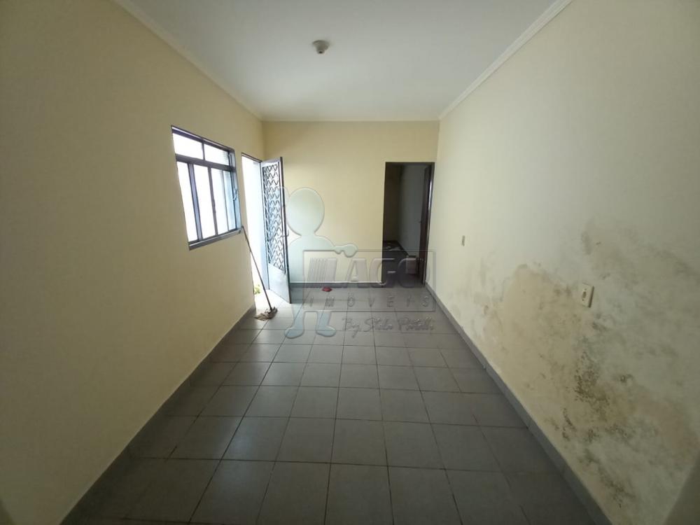 Alugar Casas / Padrão em Ribeirão Preto R$ 1.000,00 - Foto 2