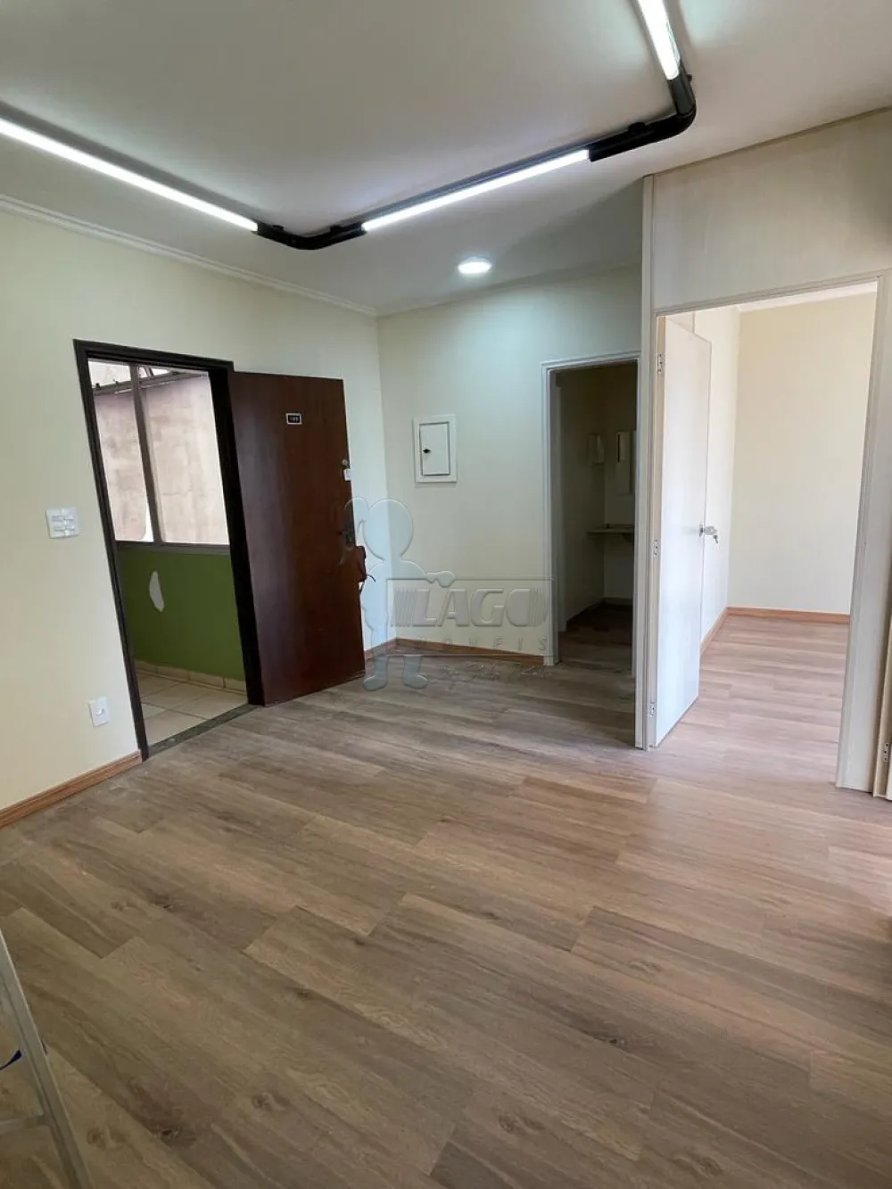 Alugar Comercial / Sala Comercial em Ribeirão Preto R$ 900,00 - Foto 4