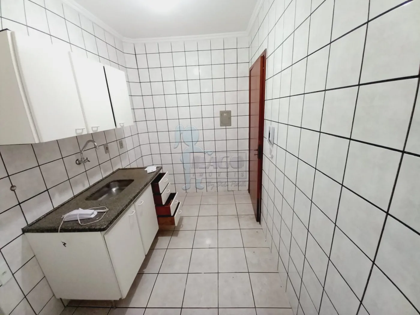 Alugar Apartamentos / Padrão em Ribeirão Preto R$ 750,00 - Foto 4