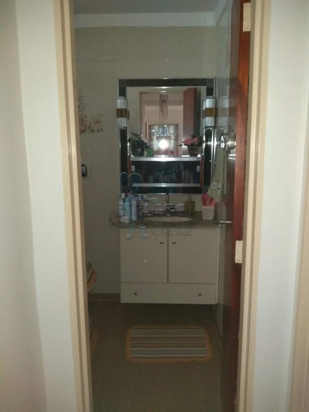 Comprar Apartamentos / Padrão em Ribeirão Preto R$ 180.000,00 - Foto 4