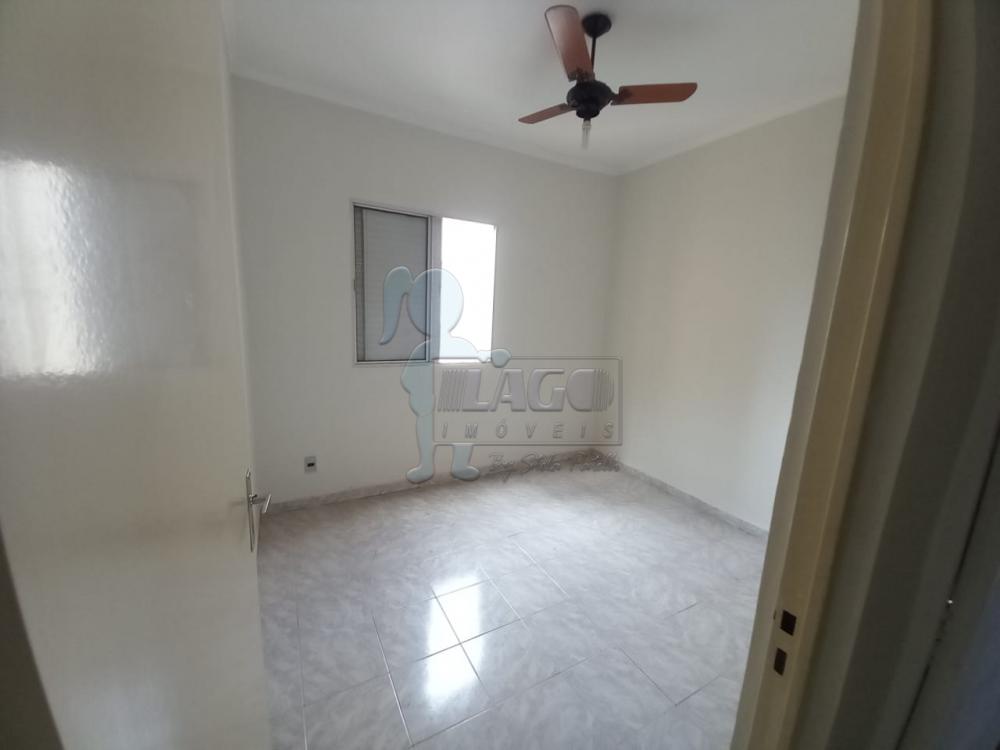 Alugar Apartamentos / Padrão em Ribeirão Preto R$ 900,00 - Foto 4