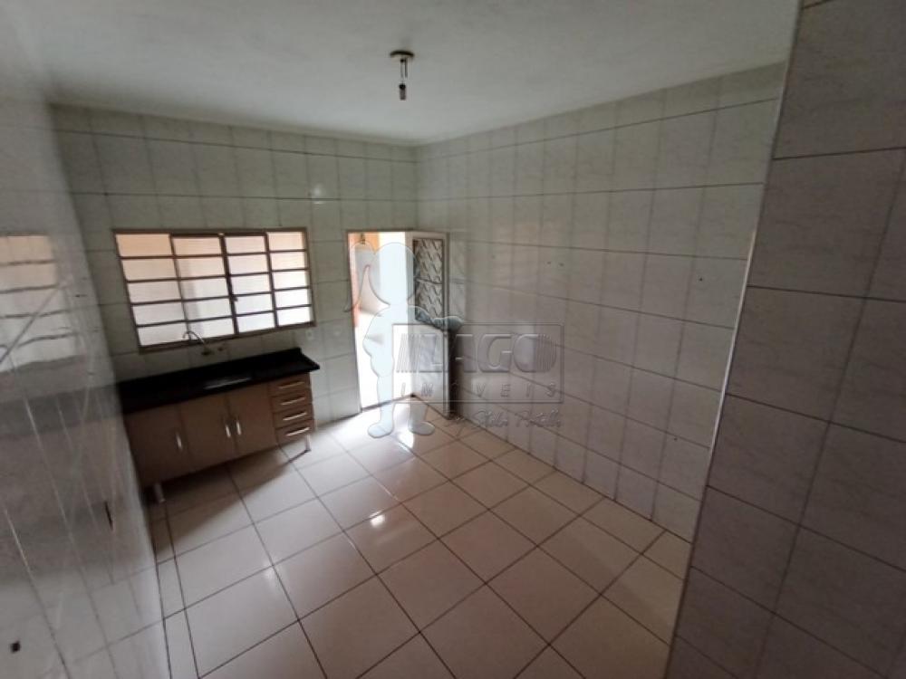 Comprar Casas / Padrão em Ribeirão Preto R$ 240.000,00 - Foto 3