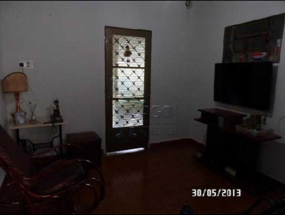 Comprar Casas / Padrão em Ribeirão Preto R$ 270.000,00 - Foto 2