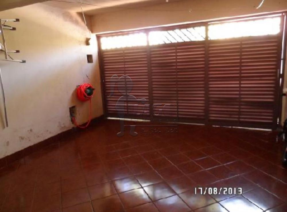 Comprar Casas / Padrão em Ribeirão Preto R$ 270.000,00 - Foto 1