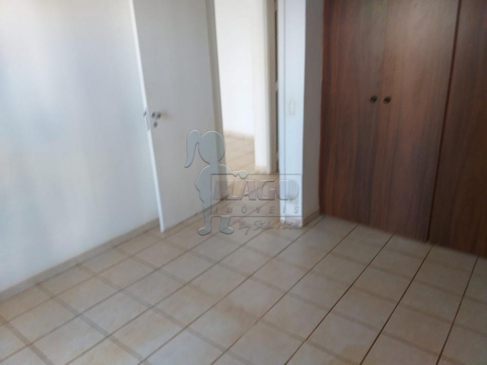 Comprar Apartamentos / Padrão em Ribeirão Preto R$ 190.000,00 - Foto 3