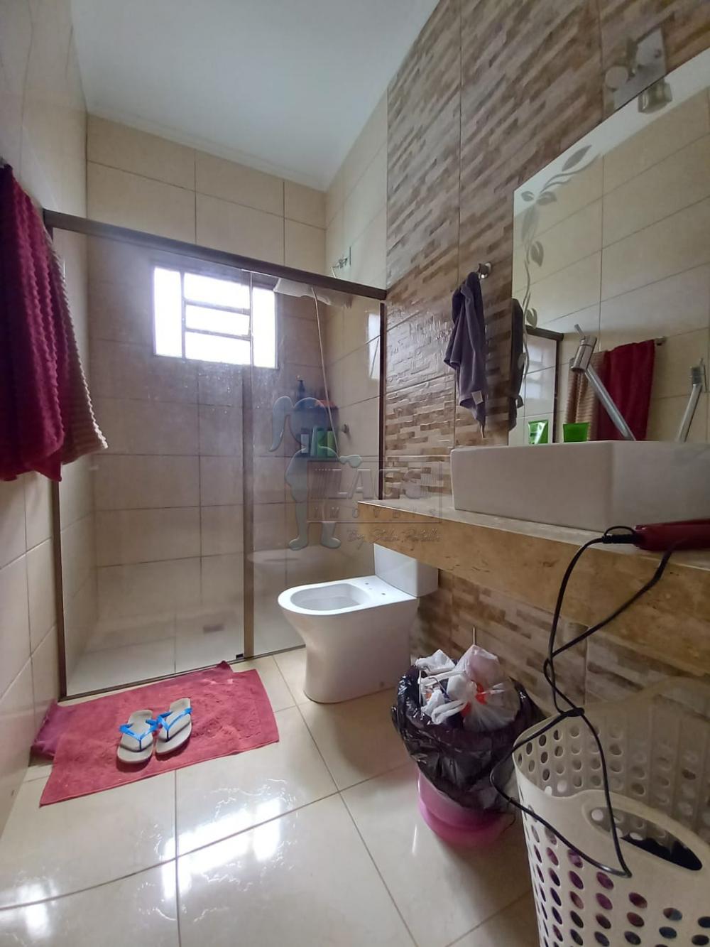 Alugar Casas / Padrão em Ribeirão Preto R$ 1.500,00 - Foto 4