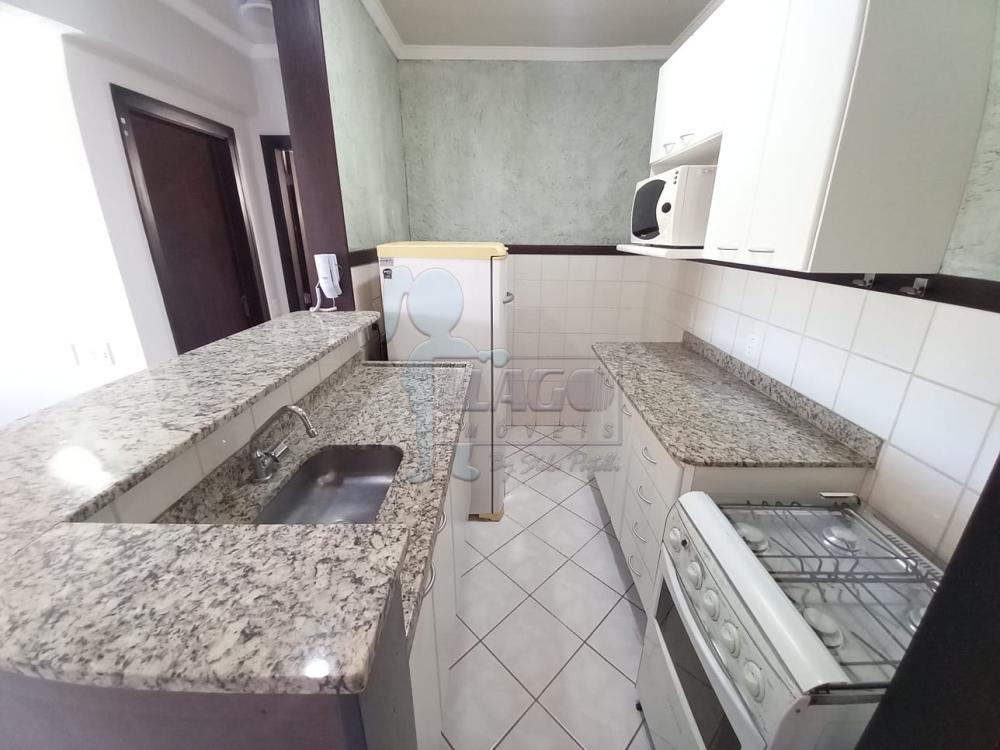 Alugar Apartamentos / Padrão em Ribeirão Preto R$ 900,00 - Foto 4