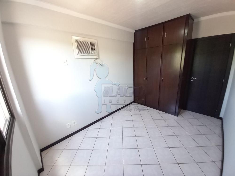 Alugar Apartamentos / Padrão em Ribeirão Preto R$ 900,00 - Foto 2