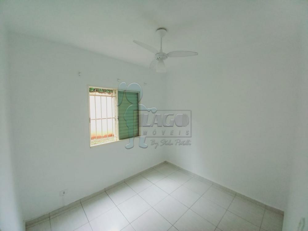 Alugar Apartamentos / Padrão em Ribeirão Preto R$ 700,00 - Foto 4