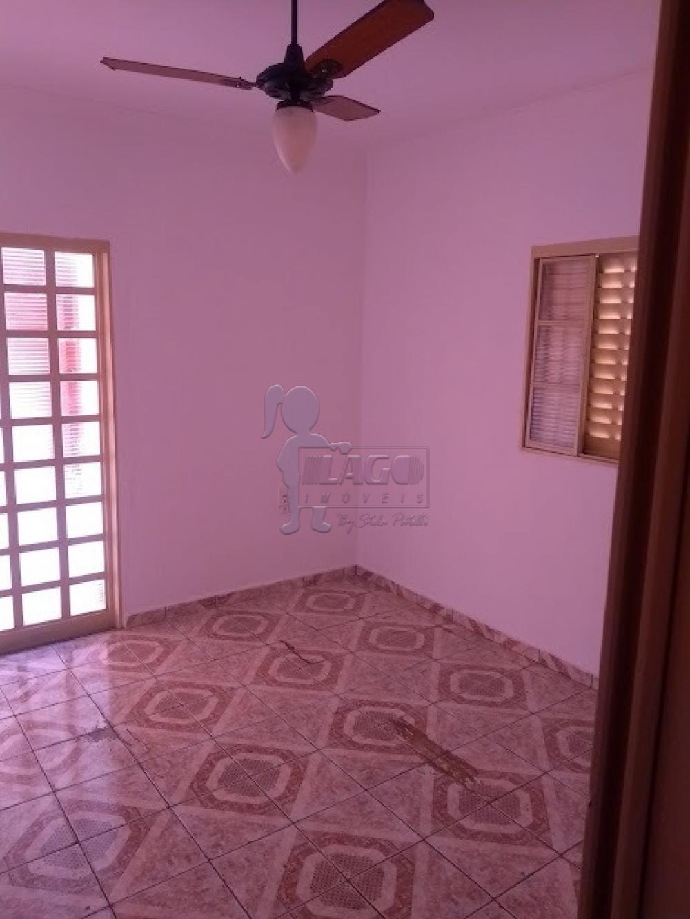 Comprar Casas / Padrão em Ribeirão Preto R$ 220.000,00 - Foto 3