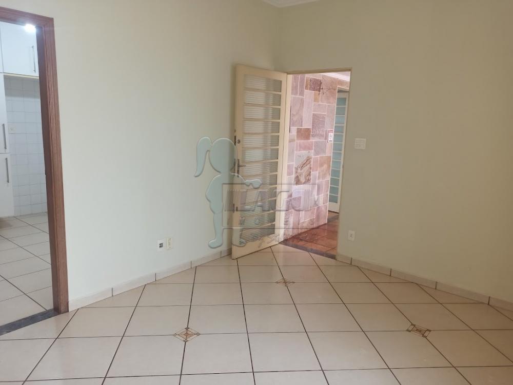 Comprar Casas / Padrão em Ribeirão Preto R$ 390.000,00 - Foto 5