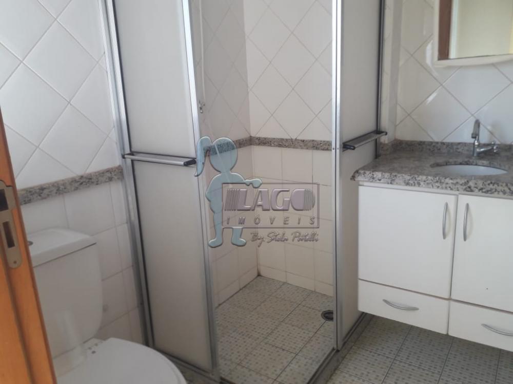 Alugar Apartamentos / Padrão em Ribeirão Preto R$ 700,00 - Foto 2