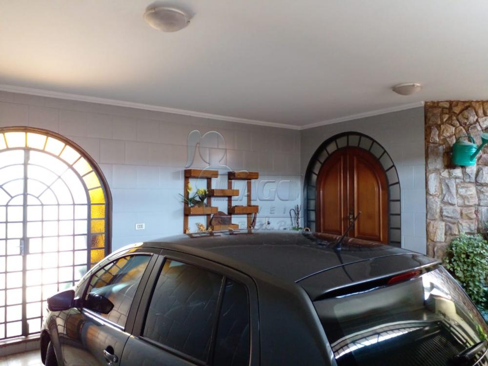 Comprar Casas / Padrão em Ribeirão Preto - Foto 2