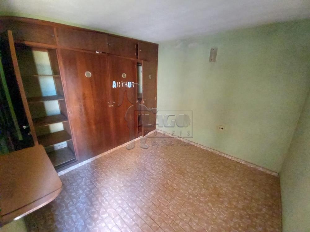 Alugar Casas / Padrão em Ribeirão Preto R$ 2.000,00 - Foto 2