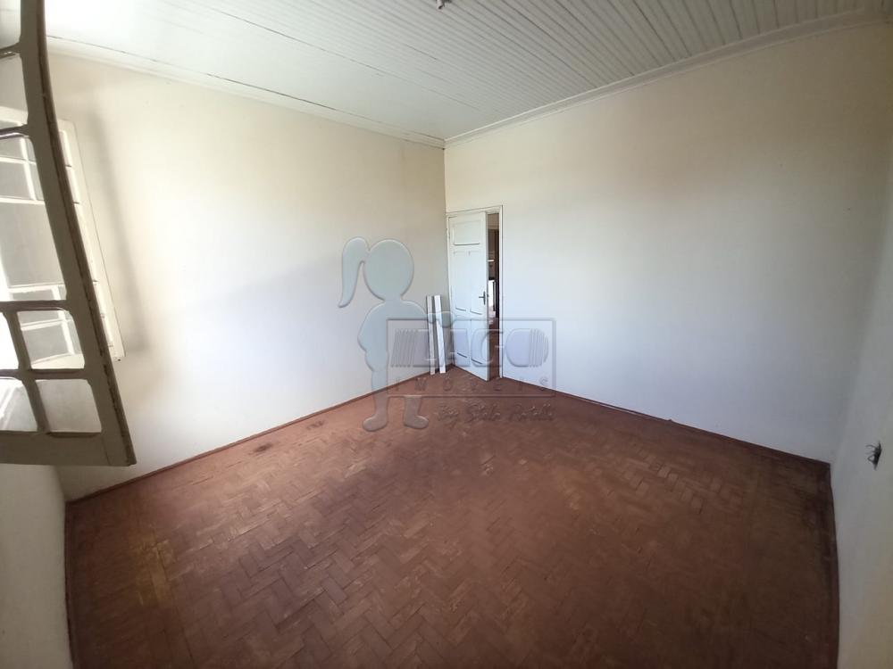 Alugar Casas / Padrão em Ribeirão Preto R$ 2.000,00 - Foto 4