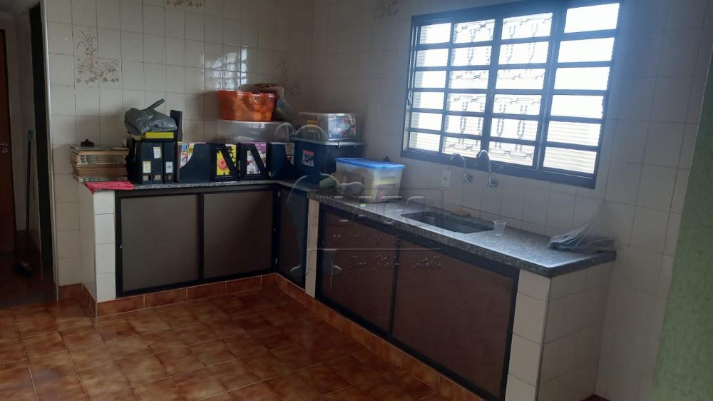 Alugar Casas / Padrão em Ribeirão Preto R$ 1.800,00 - Foto 7