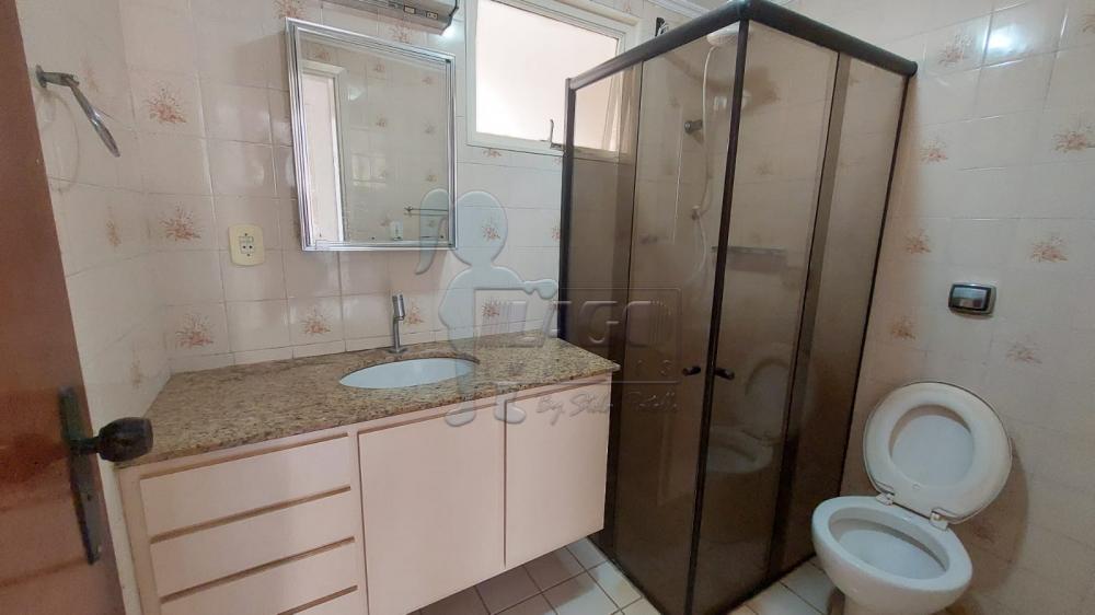 Alugar Apartamentos / Padrão em Ribeirão Preto R$ 1.150,00 - Foto 4