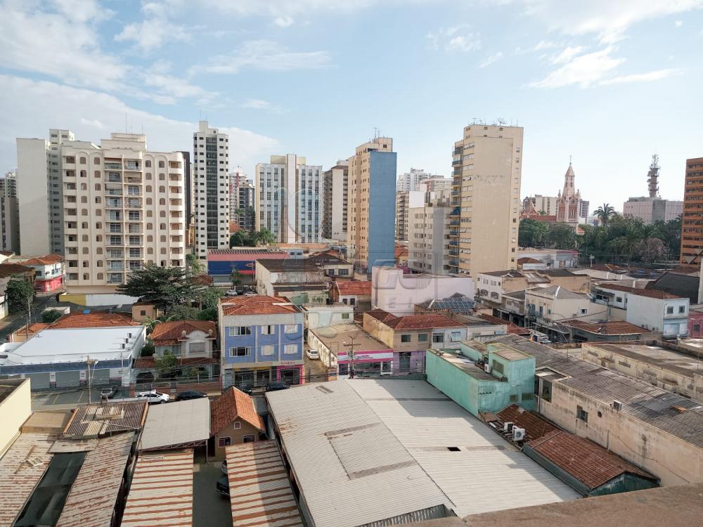 Alugar Apartamentos / Padrão em Ribeirão Preto R$ 1.200,00 - Foto 2