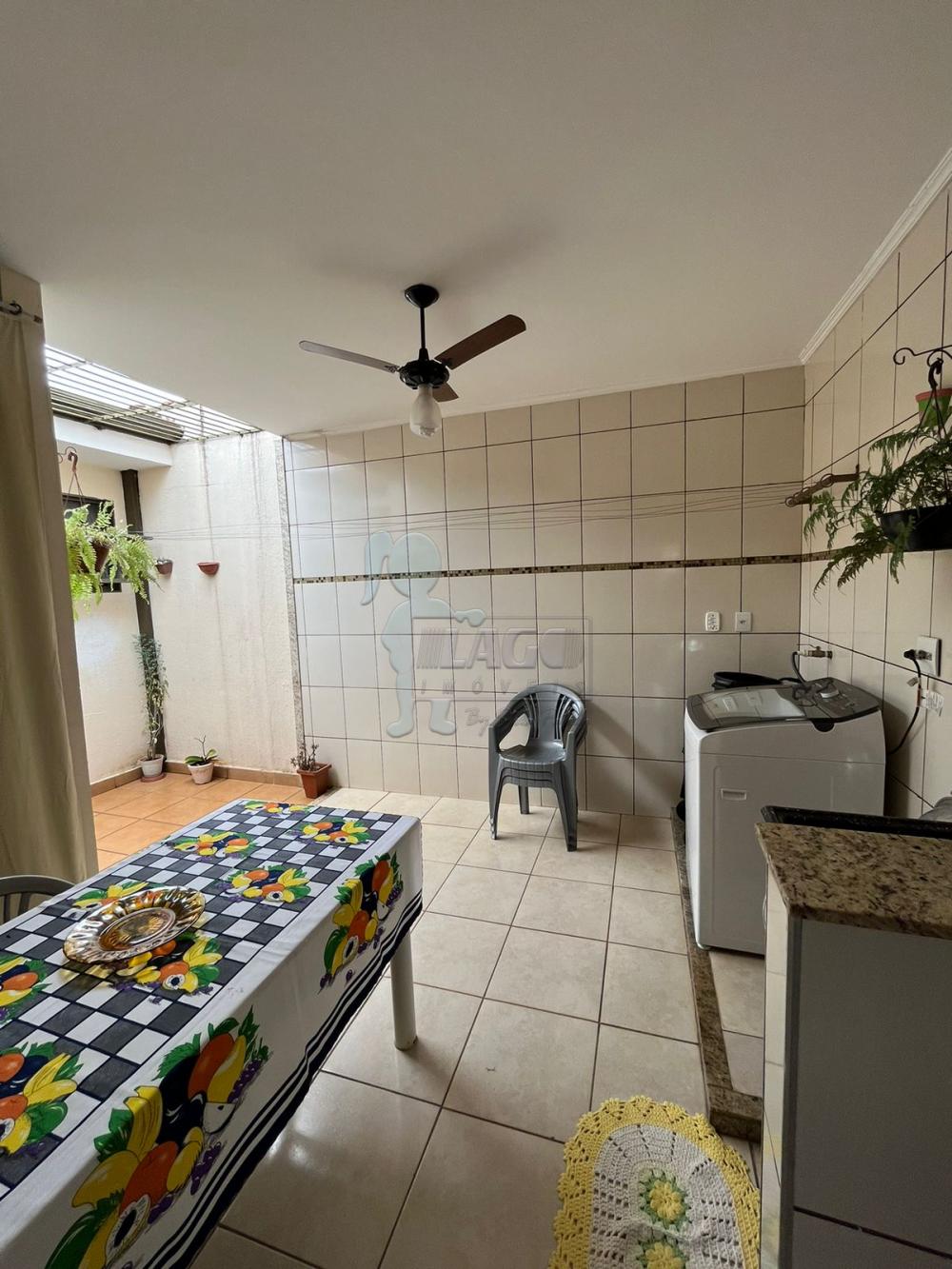 Comprar Casas / Padrão em Ribeirão Preto R$ 420.000,00 - Foto 1