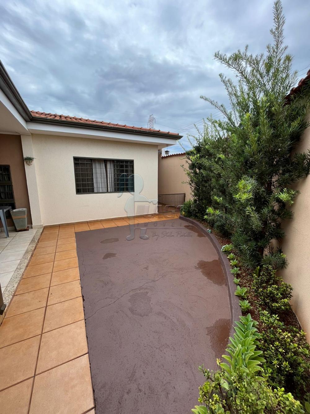 Comprar Casas / Padrão em Ribeirão Preto R$ 420.000,00 - Foto 4