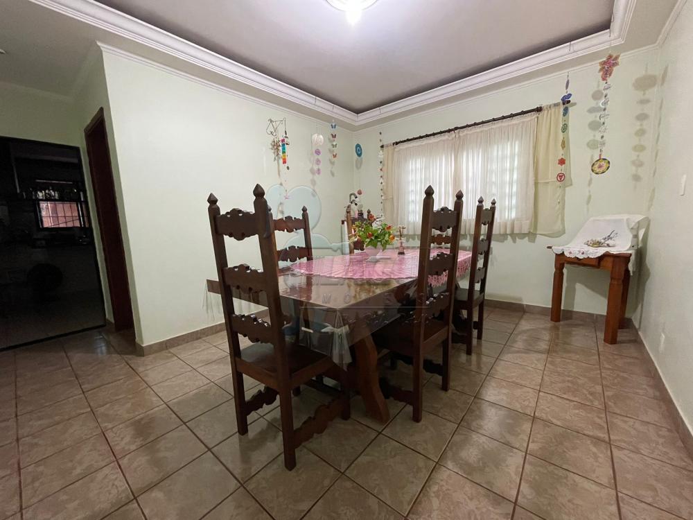 Alugar Casas / Padrão em Ribeirão Preto R$ 2.200,00 - Foto 2