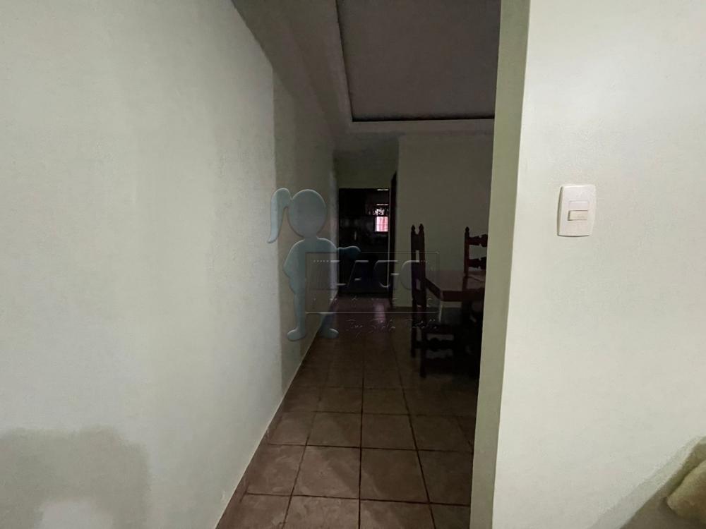 Alugar Casas / Padrão em Ribeirão Preto R$ 2.200,00 - Foto 4