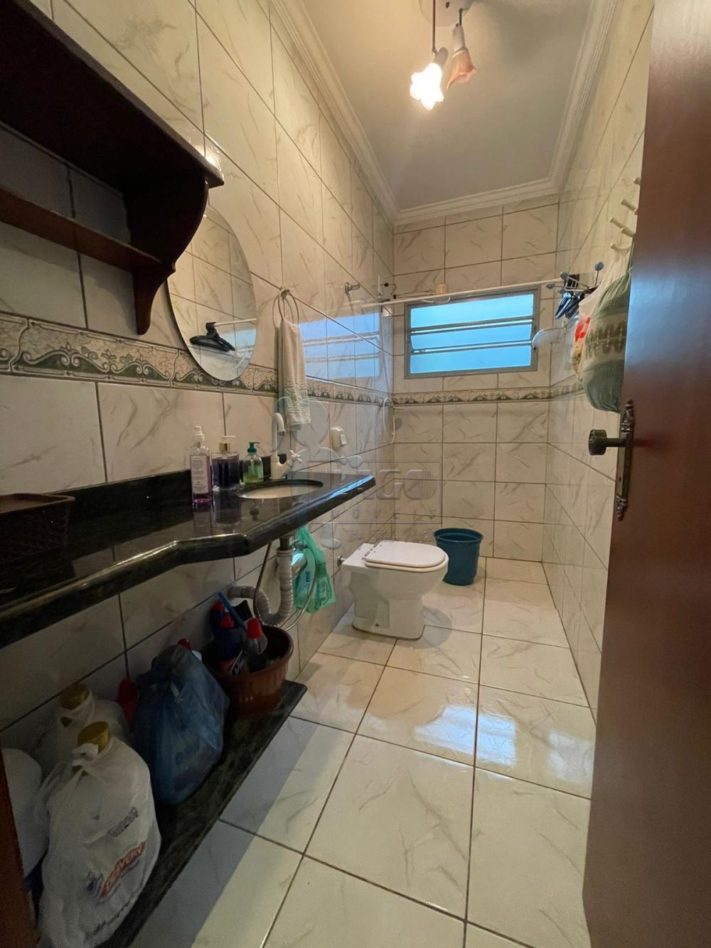 Alugar Casas / Padrão em Ribeirão Preto R$ 2.200,00 - Foto 9